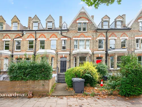 Maple Road, SURBITONphoto
