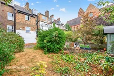 Maple Road, SURBITON