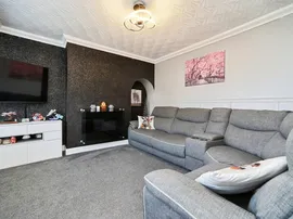 Gotts Park Crescent, Leeds thumb 3
