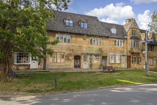 High Street, Chipping Campden, GL55 photo 1