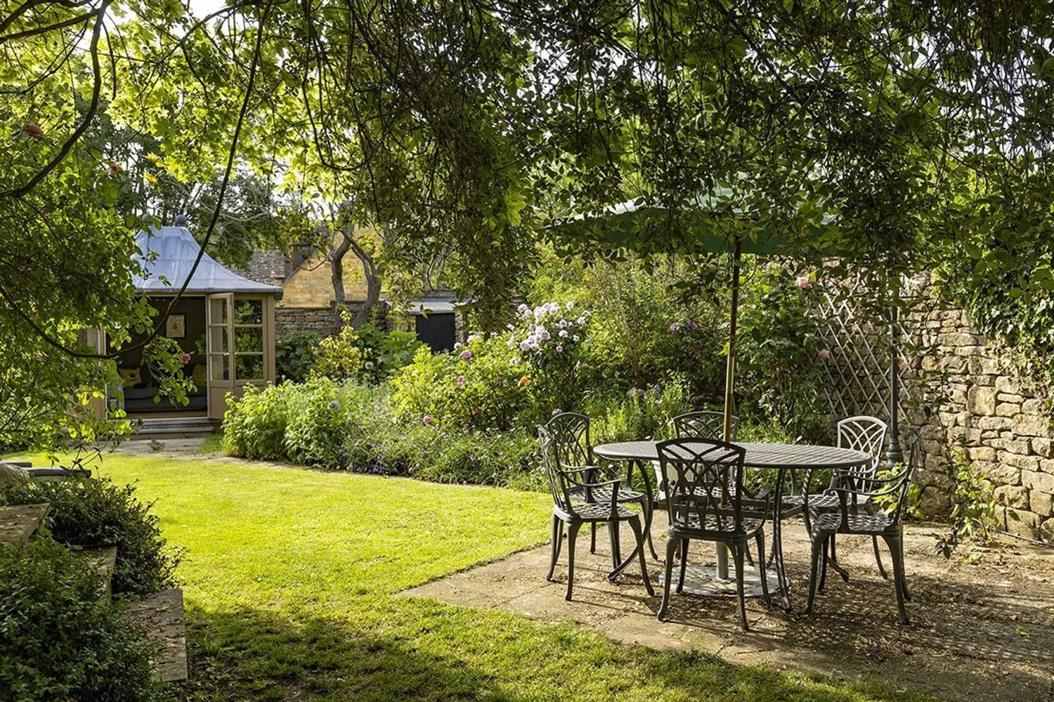 High Street, Chipping Campden, GL55 photo 11