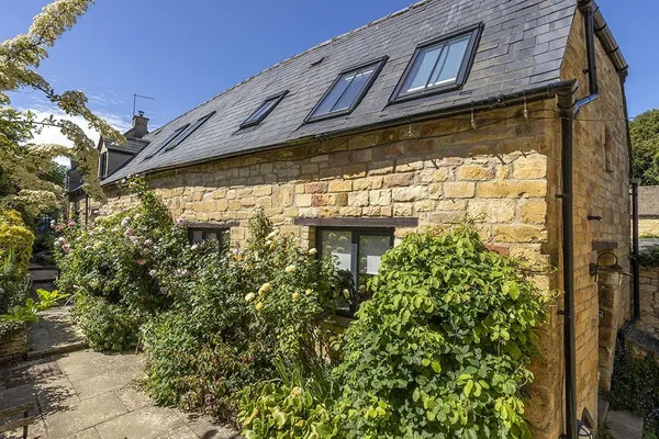 High Street, Chipping Campden, GL55 photo 16