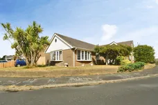 Mount Caburn Crescent., Peacehaven