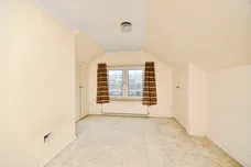Mount Caburn Crescent., Peacehaven
