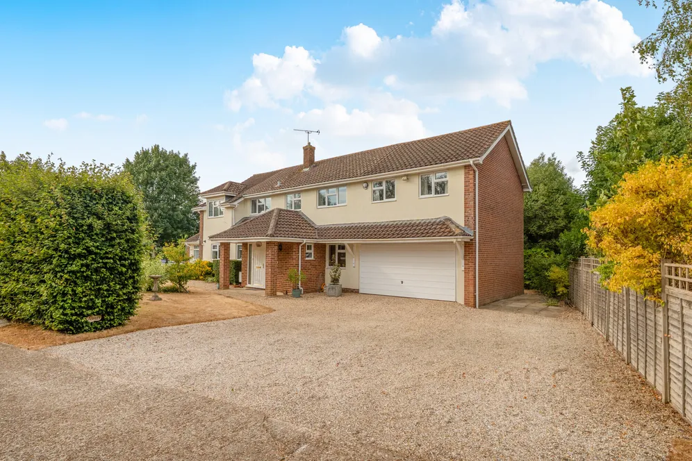 Brookside Close, Runcton, PO20 photo 18