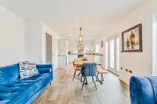 Clos Rhys Meurug, Creigiau, Cardiff