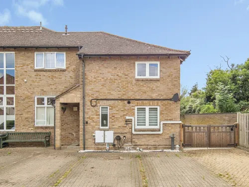 Ladbrook Drive, Colchesterphoto