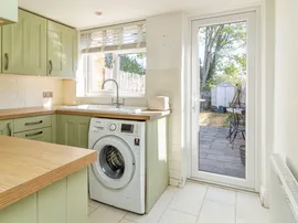 Chalkshire Cottages, Butlers Cross, Aylesbury thumb 2