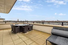 Penthouse Carnwath Road London SW6 photo 2