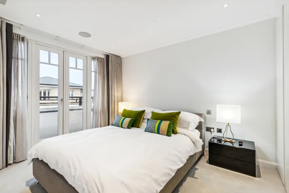 Penthouse Carnwath Road London SW6 photo 4