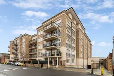 Penthouse Carnwath Road London SW6 photo 7