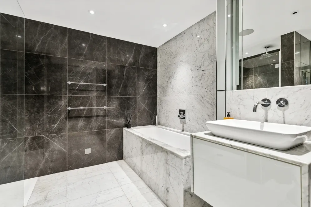 Penthouse Carnwath Road London SW6 photo 10