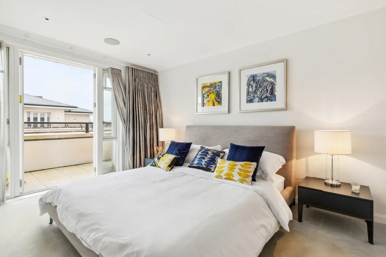 Penthouse Carnwath Road London SW6 photo 13