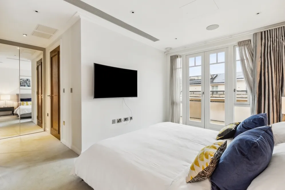 Penthouse Carnwath Road London SW6 photo 14