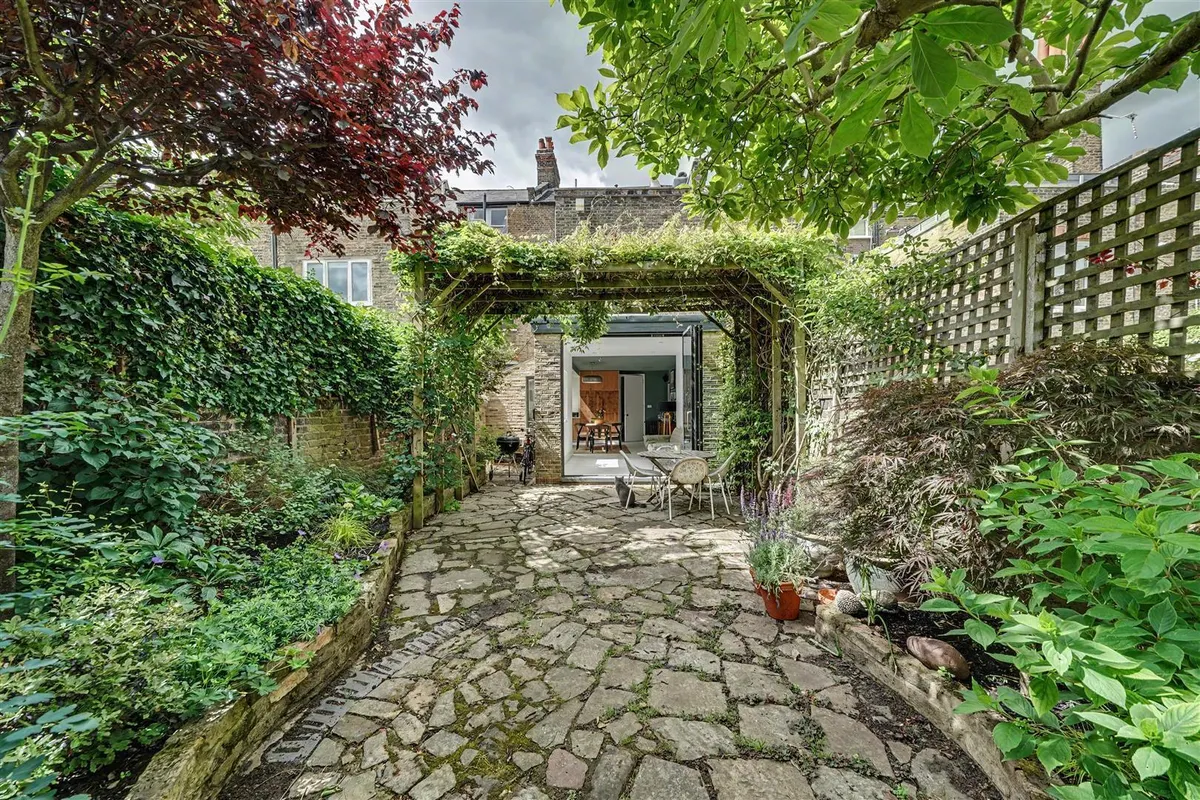Callcott Road, London, NW6
