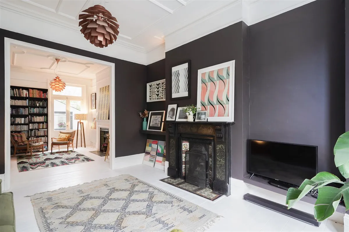 Callcott Road, London, NW6