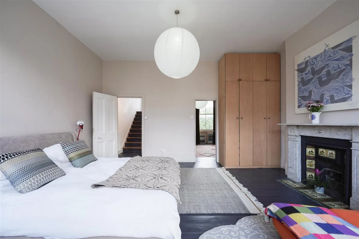 Callcott Road, London, NW6