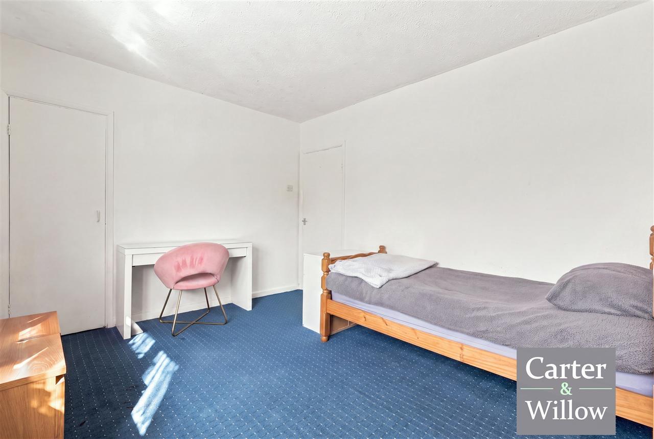 Blackborne Road, Dagenham, Essex Image 13