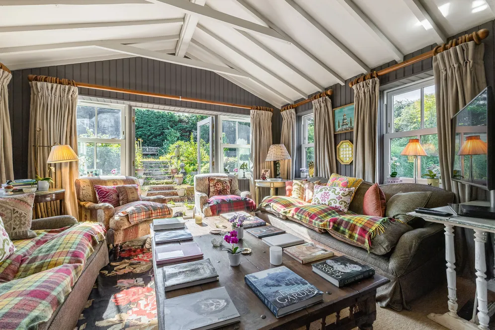 Shell Lane, Colemore, GU34 photo 5