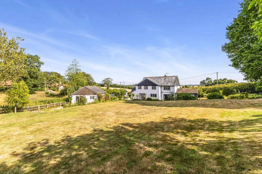 Shell Lane, Colemore, GU34 photo 6