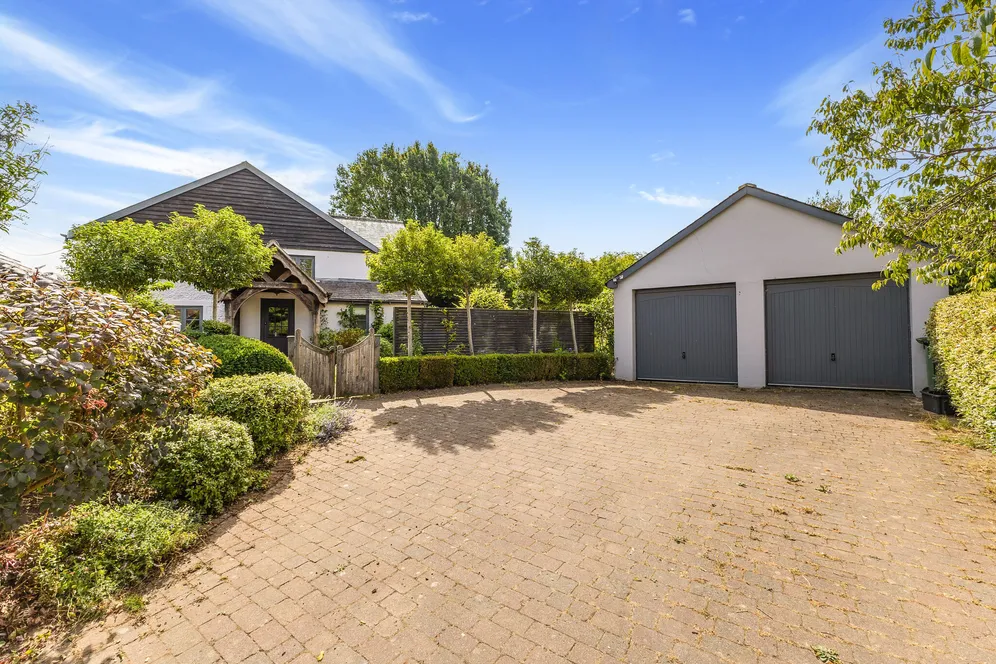 Shell Lane, Colemore, GU34 photo 12