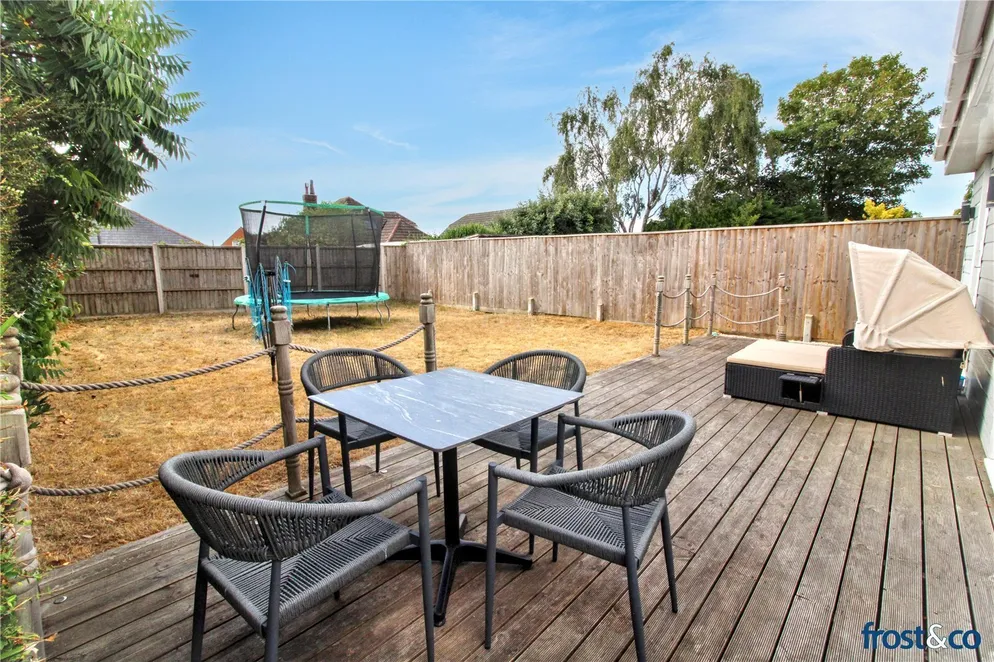 Property carousel item 14