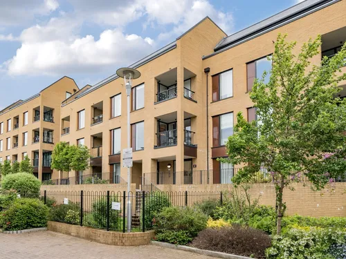 Quayle Crescent, Londonphoto