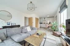 Quayle Crescent, London