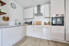 Quayle Crescent, London