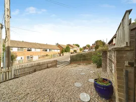 Broad Lane Close, Bramley, LEEDS thumb 2
