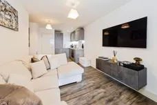 Russell Way, Crawley