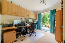 Meadowlands Drive, Haslemere, GU27 photo 8