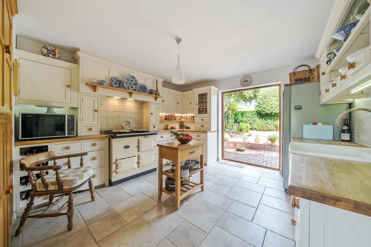 Church Road, Bramshott, GU30 photo 5