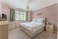 Curtis Road, Alton, GU34 photo 12