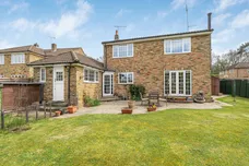 Curtis Road, Alton, GU34 photo 18