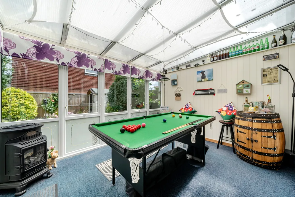 Periwinkle Close, Lindford, GU35 photo 3