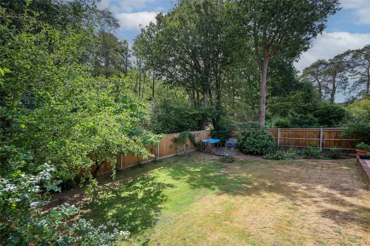 Pine Walk, Liss, Hampshire, GU33