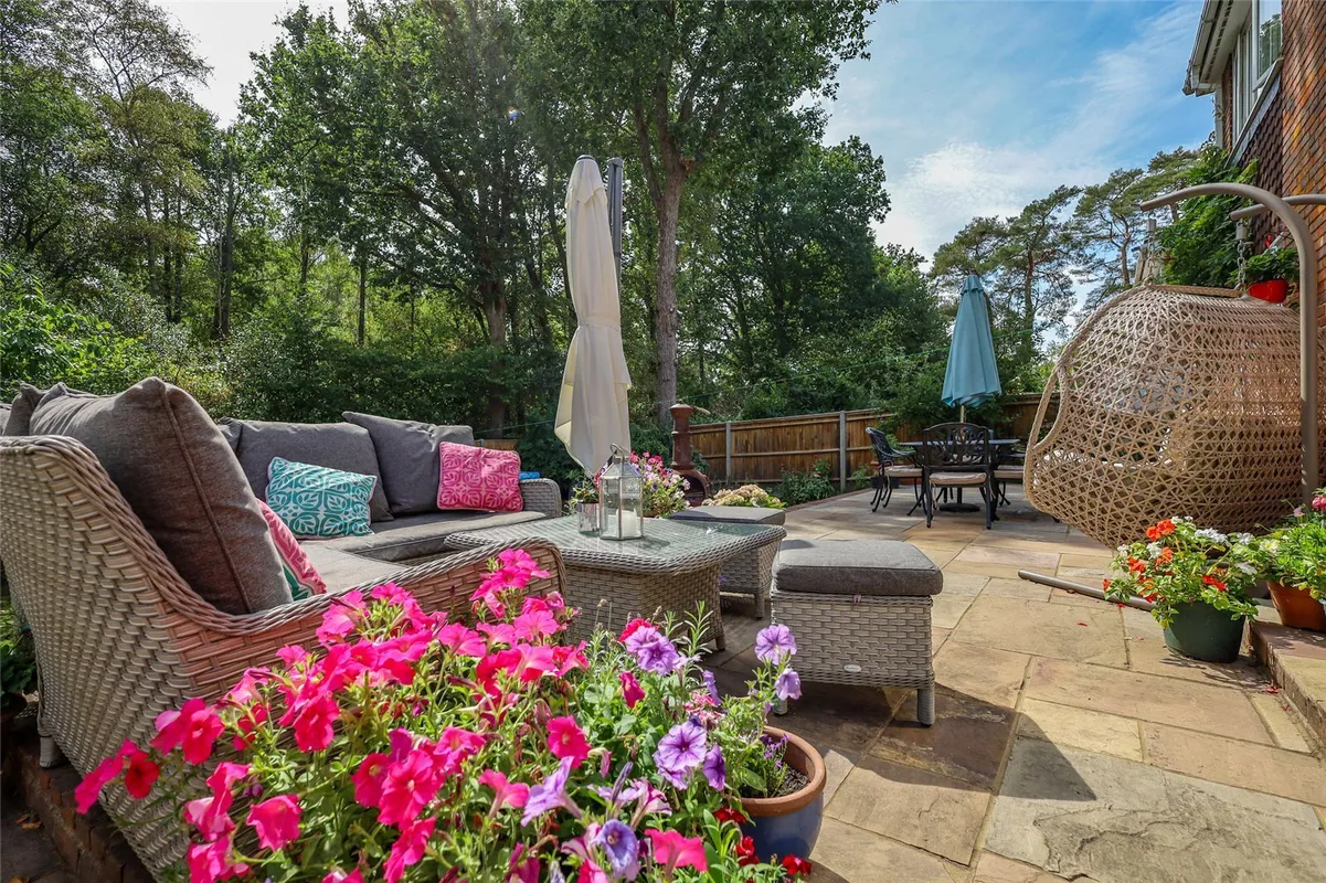 Pine Walk, Liss, Hampshire, GU33