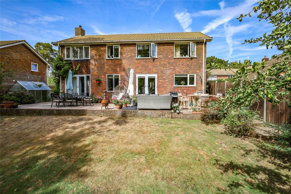 Pine Walk, Liss, Hampshire, GU33
