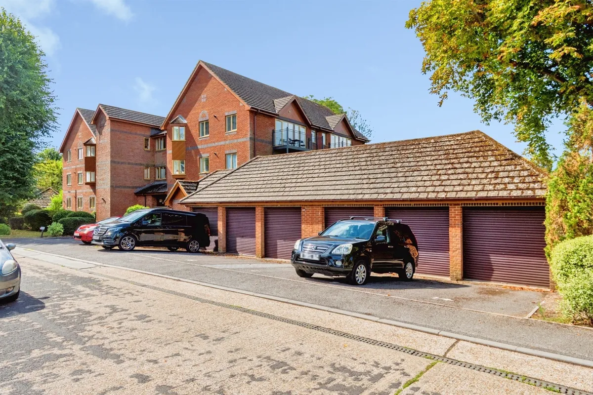 Hollman Drive, Romsey