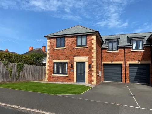 Whitegate Road, Mineheadphoto