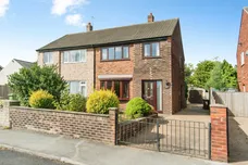 Kings Avenue, Castleford