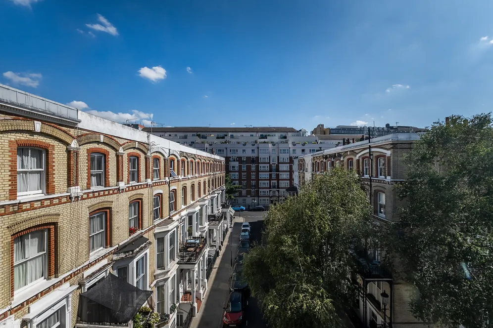 Cheniston Gardens, London, W8 photo 2