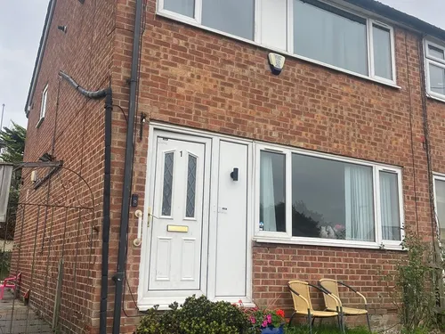 Broad Lane Close, Bramley, LEEDSphoto