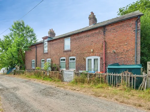 Hondslough Lane, Norley, Frodshamphoto