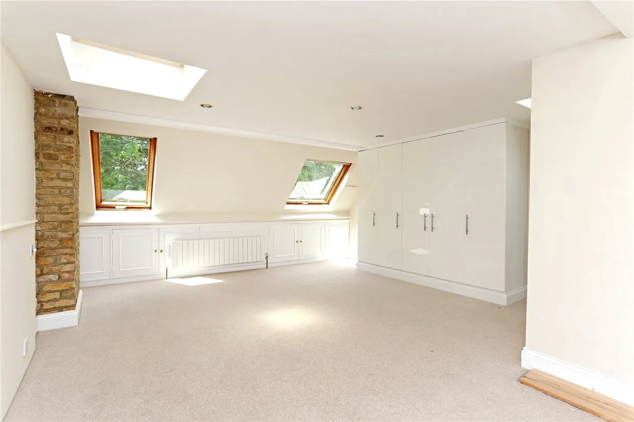 Brackley Road, London, W4 photo 10