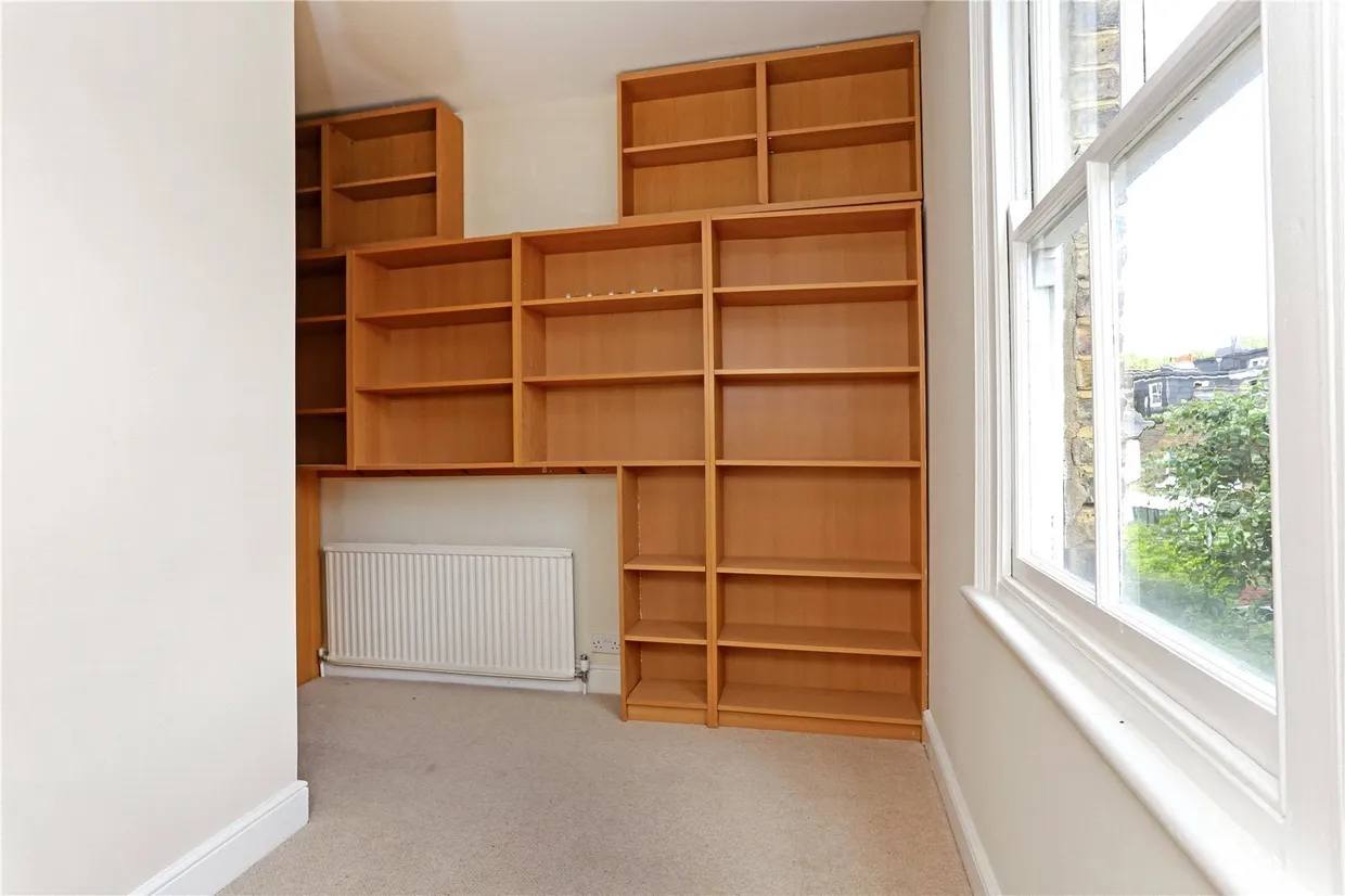 Brackley Road, London, W4 photo 16