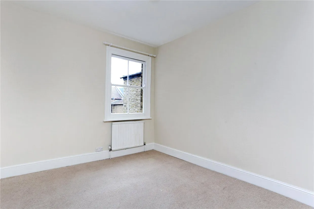 Brackley Road, London, W4 photo 17