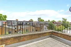 Brackley Road, London, W4 photo 23