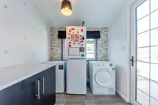 Larch Close, GRANTHAM
